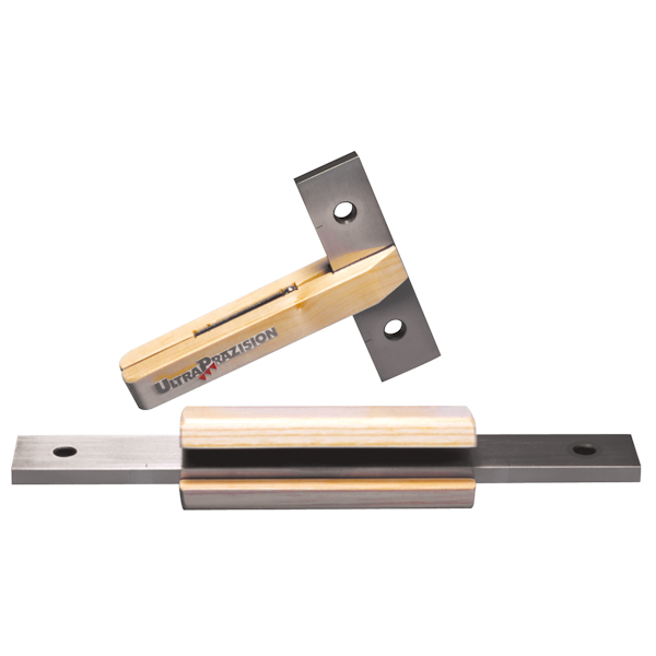 Isulating handles for protection against heating when handling the gauge blocks